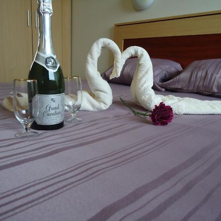 Tanagra Hotel Vilnius Ngoại thất bức ảnh
